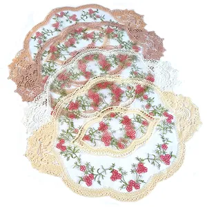 Set de Table en Dentelle Brodée Pastorale Sous-Verre en Maille Ajourée Florale Protection Chemin de Table Nappe Décorative Coussin Table Maison