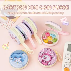 Vista detallada de varios mini monederos de dibujos animados con diseños de animales.