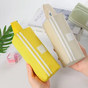 Großes Oxford-Federmäppchen mit Doppelreißverschluss und Handschlaufe in Gelb und Beige