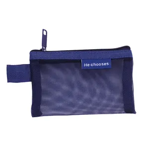 Blaues rechteckiges Münz-Etui aus Netzgewebe mit Reißverschluss und Nylonband-Detail