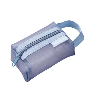 Minimalistische violette Nylon-Netz-Geldbörse mit Reißverschluss und Trageschlaufe