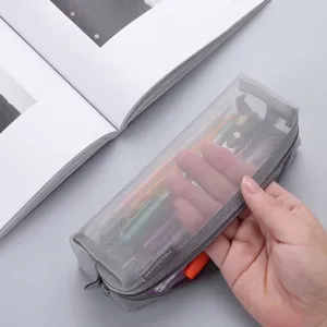 Graue Netztasche für Schreibwaren mit großem Fassungsvermögen und Reißverschluss