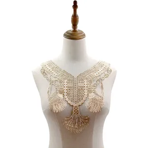 Faux Col Brodée en Fil Métallique Doré Dentelle Hydrosoluble Col en V Ajouré Fleur Applique DIY Accessoire de Vêtement Glands
