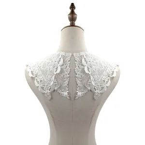 Detailed view of the double-layer water-soluble white lace embroidered fake collar