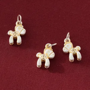 Tres dijes de caballito en plata de ley 999 con detalles dorados para bisutería DIY