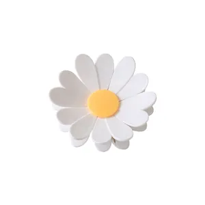 Cute white daisy petal magnetic sealing clip and fridge magnet for kitchen food storage