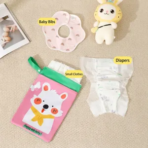 Bolsa impermeable portátil para pañales de bebé con diseño de oso animado