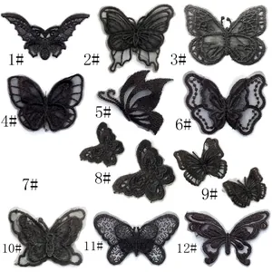 Makro-Detailansicht mit zwölf verschiedenen Stilen von schwarzen Spitzen-Schmetterlings-Patches