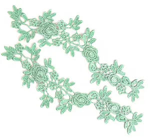 Minzgrüne symmetrische florale Stickerei-Spitzenbesätze für Kleidung