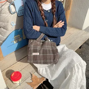 Vintage plaid woolen handbag for women, casual autumn winter tote bag daily use.