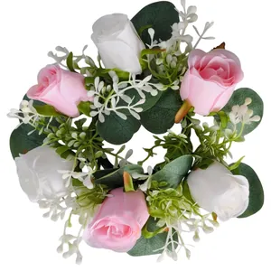 Ghirlanda ad anello per candela con rose artificiali rosa e bianche ed eucalipto