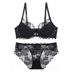 Completo intimo sexy in pizzo nero ultrasottile con ricami floreali per donna