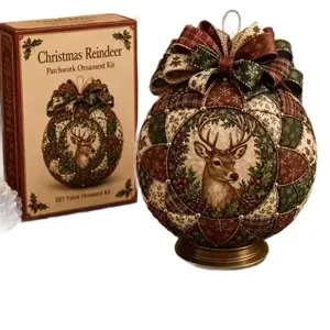 Handgefertigtes DIY-Patchwork-Weihnachts-Rentier-Ornament-Set mit Verpackung