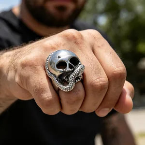 Bague gothique en acier avec crâne et serpent pour homme, accessoire de style punk