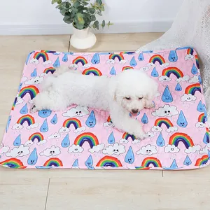Alfombra de orina rosa impermeable para mascotas con diseño de arcoíris para perros y gatos