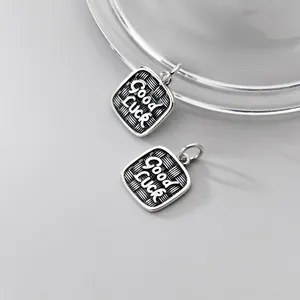Vintage-Quadratanhänger aus S925 Sterlingsilber mit 'Good Luck'-Gravur für DIY-Schmuck