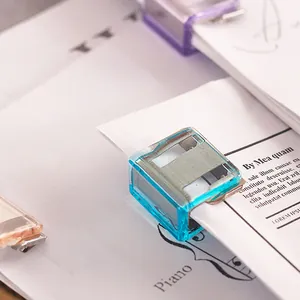 Transparante kleurrijke push-clips voor papier, duurzame school- en kantoorbenodigdheden
