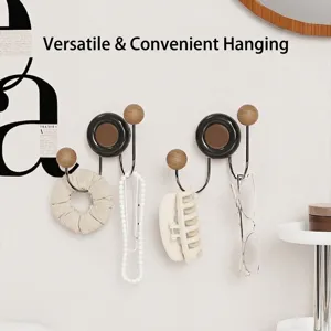 Moderni ganci doppi da parete con sfere in legno per organizzare piccoli accessori