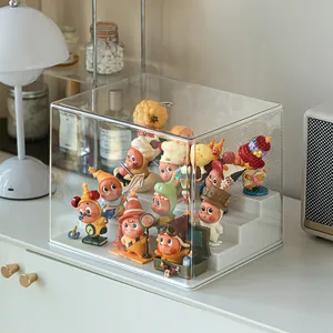 Caja de Exhibición de Blind Box de PET Transparente Apilable Antipolvo Con Soporte Escalonado para Figuras de Acción Muñecas Lego