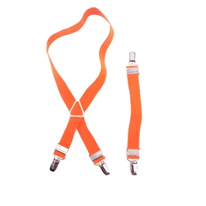 Vue détaillée des bretelles élastiques orange réglables avec clips en métal pour chiens