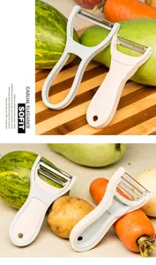 Two-piece kitchen peeler set featuring standard and julienne blades for vegetables.