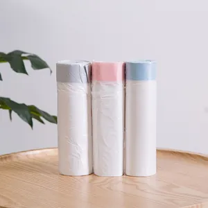 Drei Rollen verdickte Müllbeutel mit Kordelzug in Grau, Rosa und Blau für die Küche