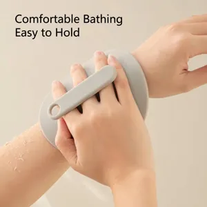 Ergonomic silicone bath scrubber for effective exfoliating and comfortable grip