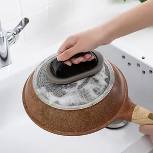 Cepillo de esponja de carborundo nano portátil para limpieza efectiva de ollas de cocina.