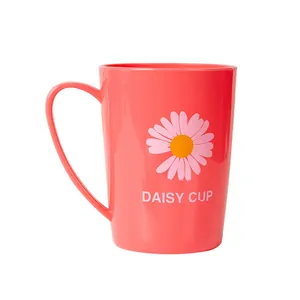 Minimalistischer korallenrosa Zahnputzbecher mit Gänseblümchendruck und Griff