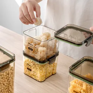 Food-grade transparent sealed storage jar with 600ml scale for kitchen organization