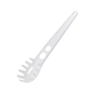 Cuillère à pâtes durable en plastique blanc avec trous pour nouilles et spaghetti