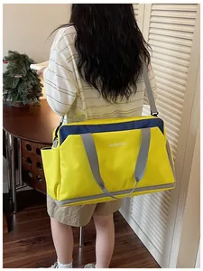 Grand sac de sport jaune et bleu marine pour fitness et voyage, bandoulière réglable