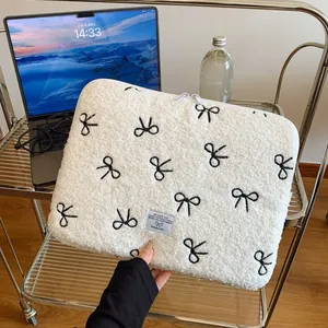 Schattige Pluche Strik Geboord Laptophuard Schokbestendige Beschermhoes Voor Tablet Pad IPad Notebook Dagelijkse Kantoor School Draagtassen