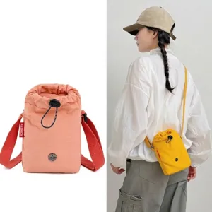 Bolso bandolera informal para botella de agua y teléfono en rosa vivo y amarillo