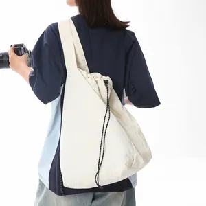 Minimalist Nylon Shoulder Bag Large Capacity Tote Bag Unisex Drawstring Fitness Travel Handbag Casual Everyday Shopper Bag For Men Women