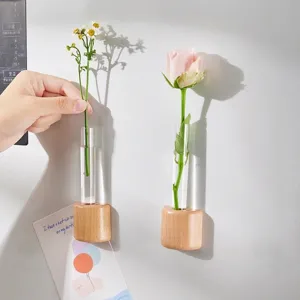 Magnetische massief houten reageerbuisvaas voor bloemen elegante wanddecoratie