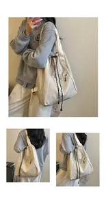 Vues détaillées d'un sac à dos beige léger à cordon, porté dans différents styles