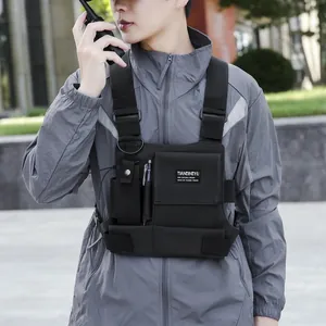 Sac de poitrine tactique techwear pour hommes avec poches multifonctions et sangle réglable