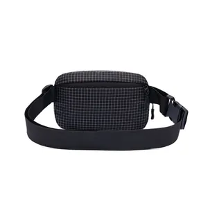 Wasserdichte Nylon-Gittertasche in Schwarz-Weiß mit verstellbarem Gurt für Sport