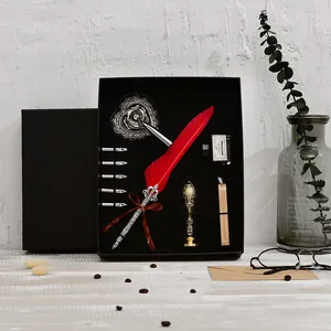 Edles Vintage Schreibfeder-Set in Rot mit Siegellack und Tinte in Geschenkbox