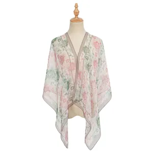 Elegante scialle in Georgette trasparente con stampa floreale da donna su manichino