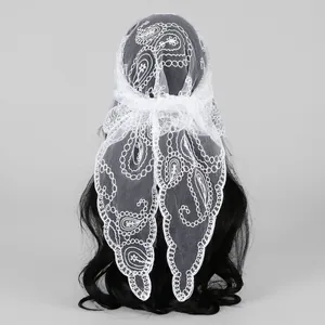 Weißes Paisley besticktes Spitzen-Dreieckskopftuch für Damen Trend Mode Haarschmuck