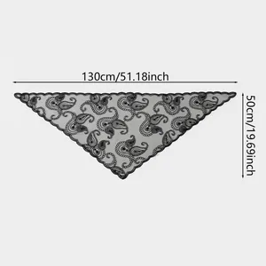 Schwarzer Dreiecksschal mit Paisley-Stickerei und Maßen von 130 cm x 50 cm