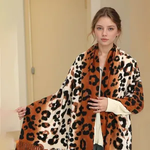Elegante chal de imitación de cachemira con estampado de leopardo para moda de invierno