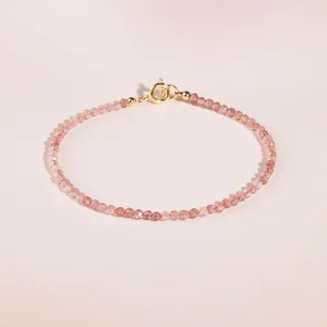 Minimalistisches Natürliches Erdbeerquarz Armband Für Damen Kleine Rosa Kristall Facettierte Perlen Zarter Handgemachter Schmuck