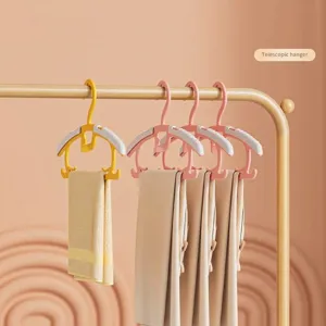 Telescopic non-slip children's hangers for baby clothes storage