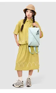 Sac à dos en nylon bleu clair élégant à grande capacité pour les trajets et le fitness