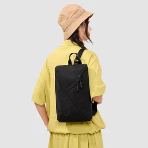 Sac à dos en nylon noir minimaliste pour hommes et femmes, léger et grande capacité