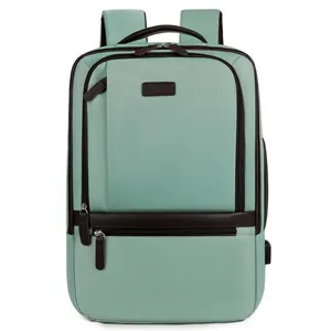 Minimalistische mintgroene zakelijke rugzak met laptopvak en USB-oplaadpoort