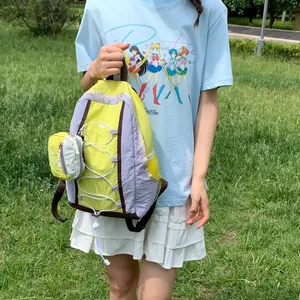 Mochila de senderismo al aire libre ligera de gran capacidad en amarillo y lavanda